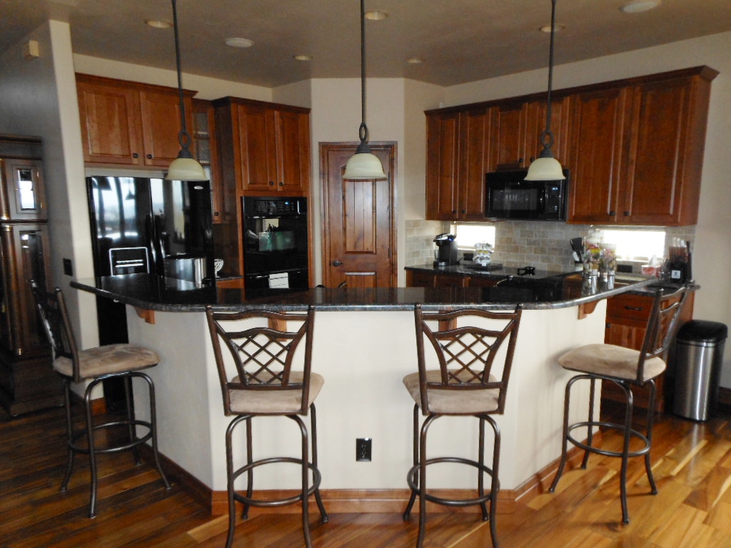 Why Custom Cabinets Are the Best Choice for Your Chicago Home